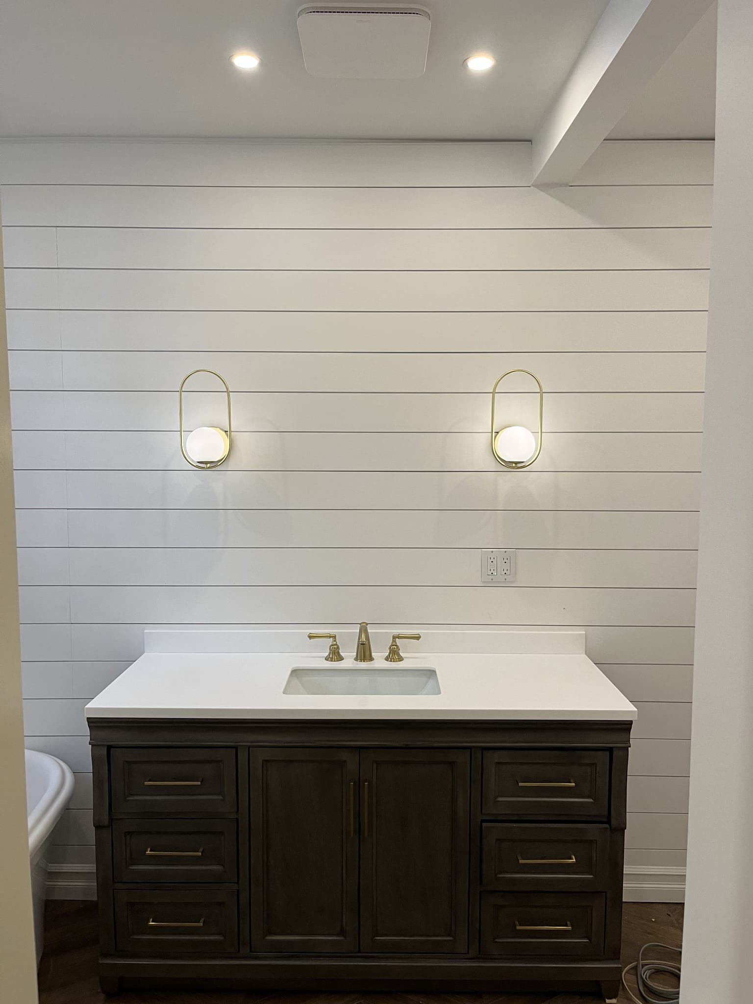 Lighting installation by Levere Electric, London, Ontario (photo 22 of 28)